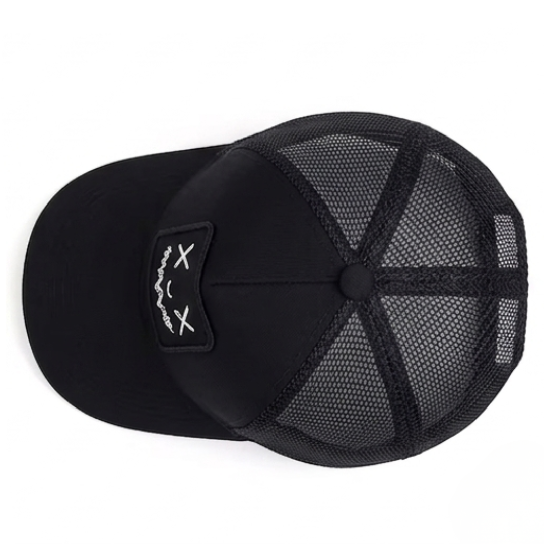 Gorra Trucker Dark Smile